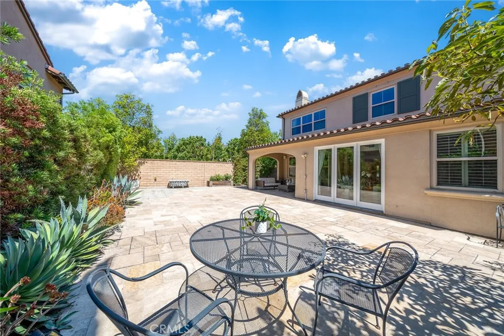 50 Statuary Irvine, CA 92620