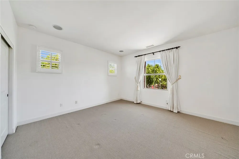 50 Statuary Irvine, CA 92620