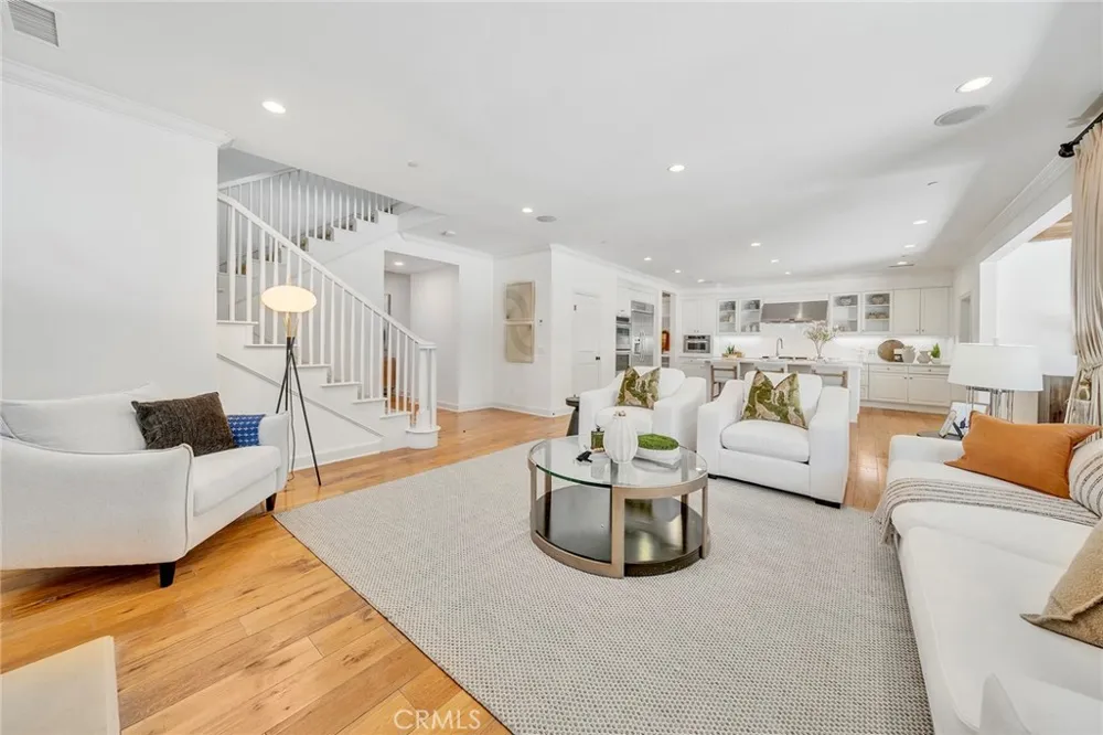 50 Statuary Irvine, CA 92620