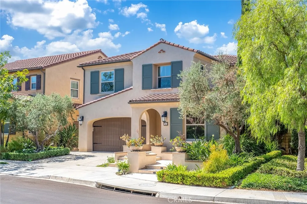 50 Statuary Irvine, CA 92620