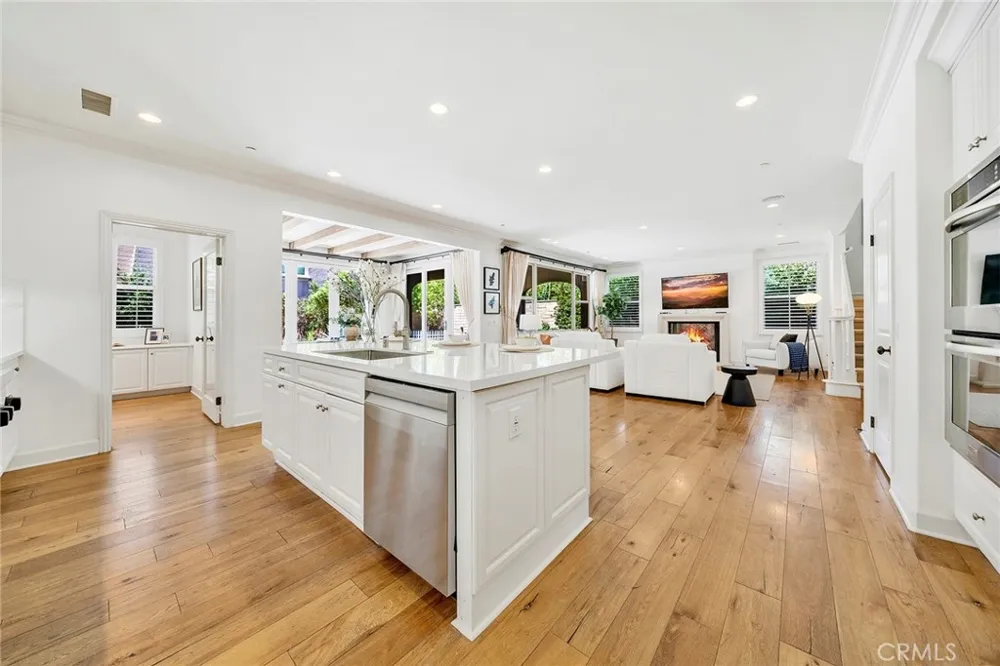 50 Statuary Irvine, CA 92620