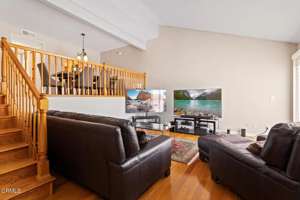 18409 Collins Street #F Los Angeles, CA 91356