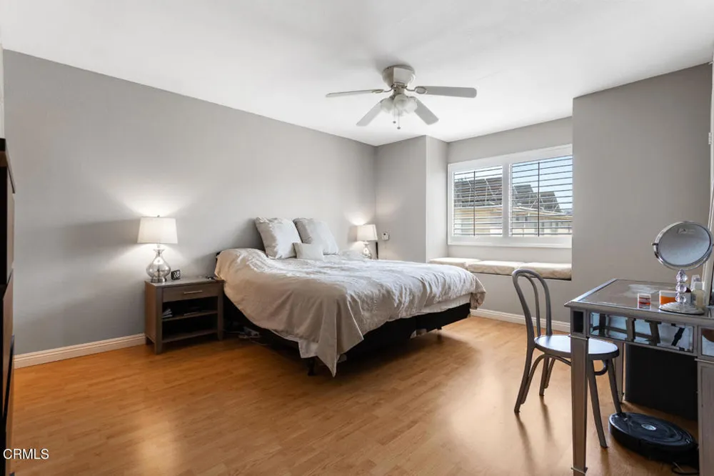 18409 Collins Street #F Los Angeles, CA 91356