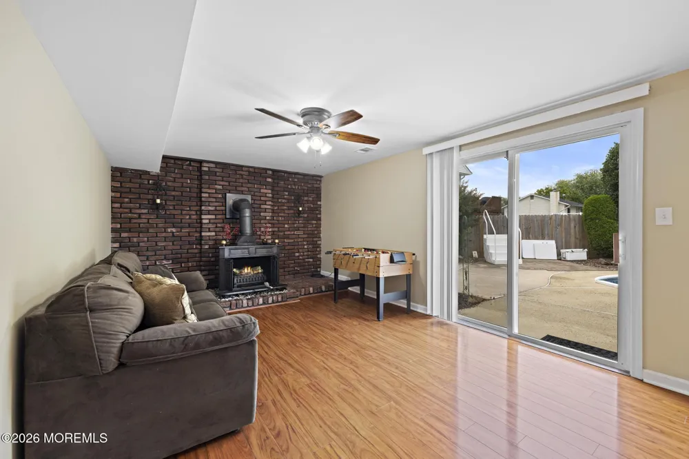 35 Chesapeake Road Manalapan, NJ 07726