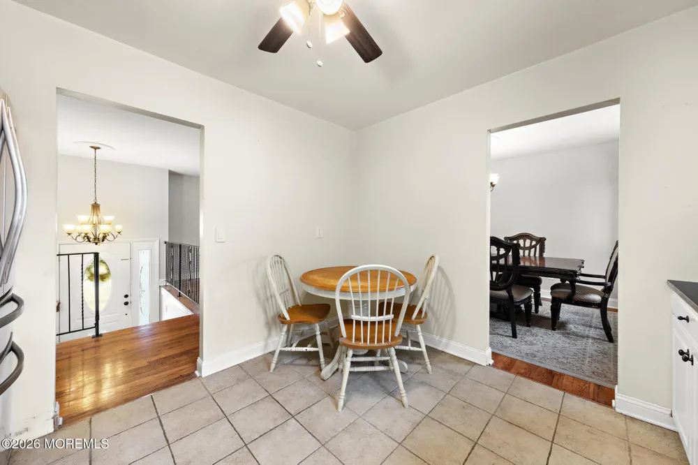 35 Chesapeake Road Manalapan, NJ 07726