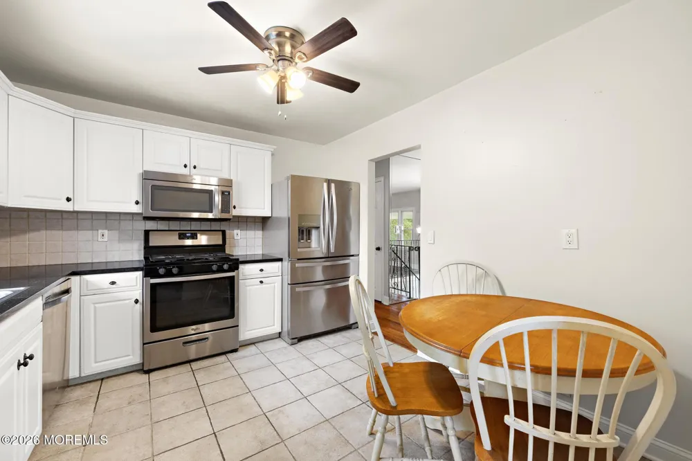 35 Chesapeake Road Manalapan, NJ 07726