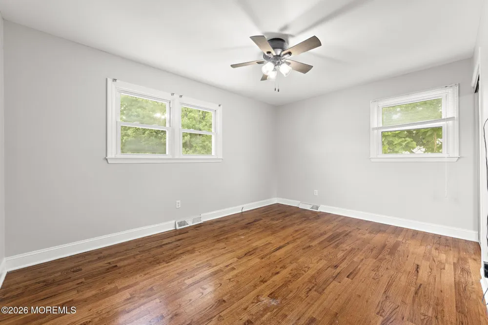 35 Chesapeake Road Manalapan, NJ 07726