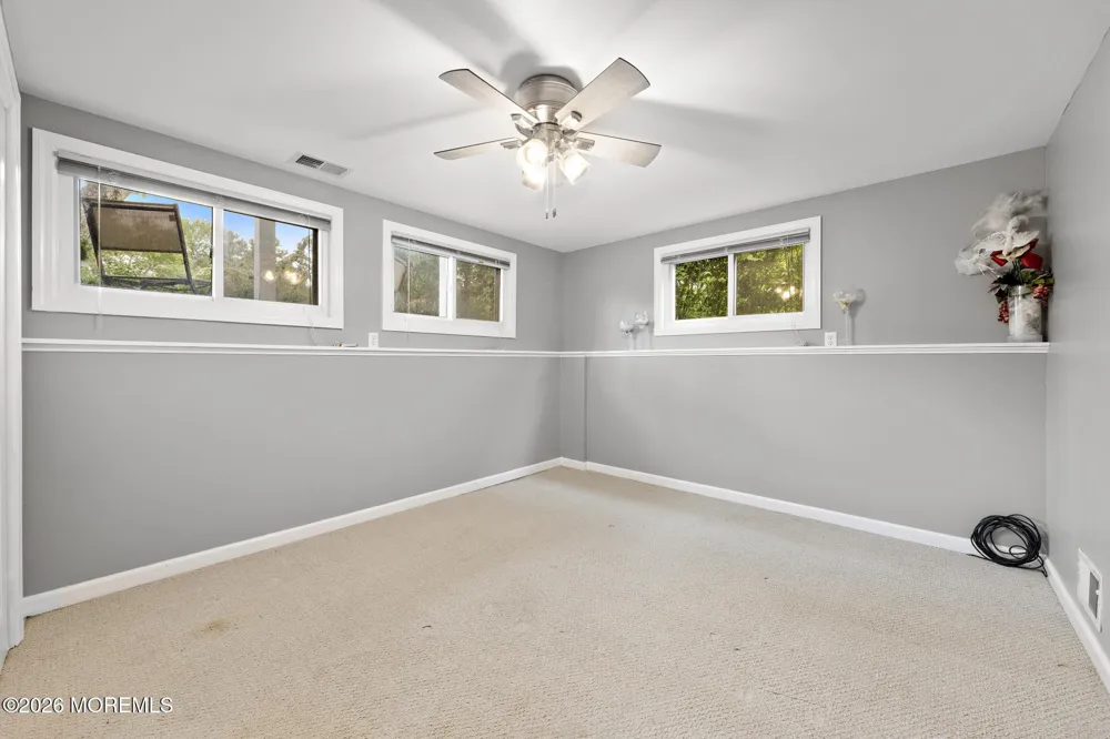 35 Chesapeake Road Manalapan, NJ 07726