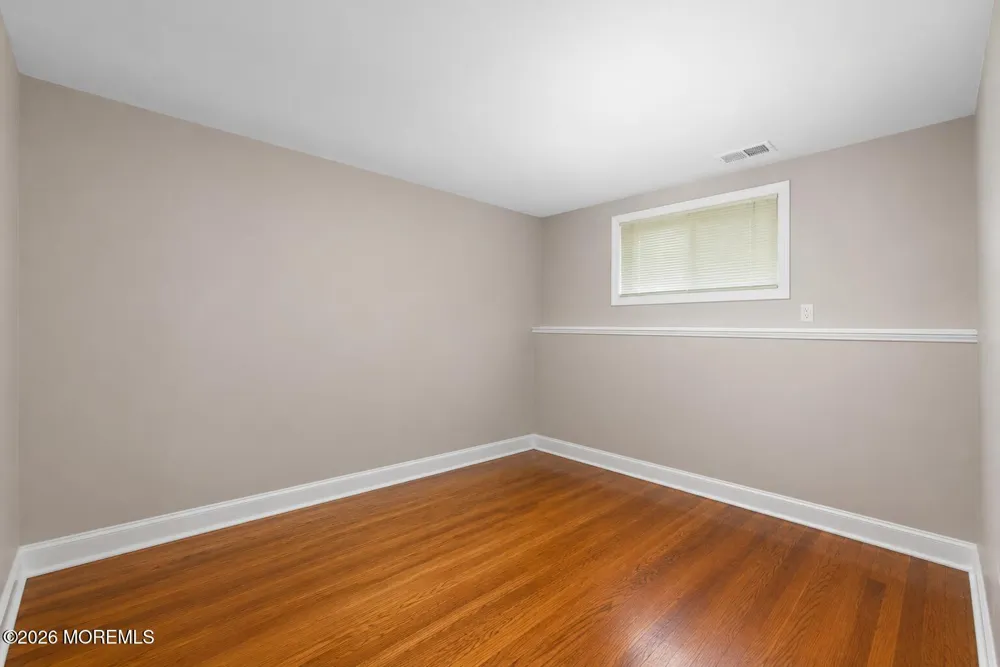 35 Chesapeake Road Manalapan, NJ 07726