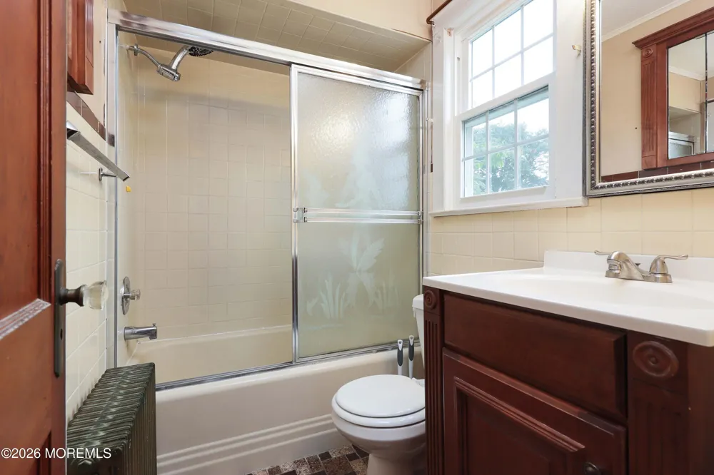 30 Linton Place Keansburg, NJ 07734