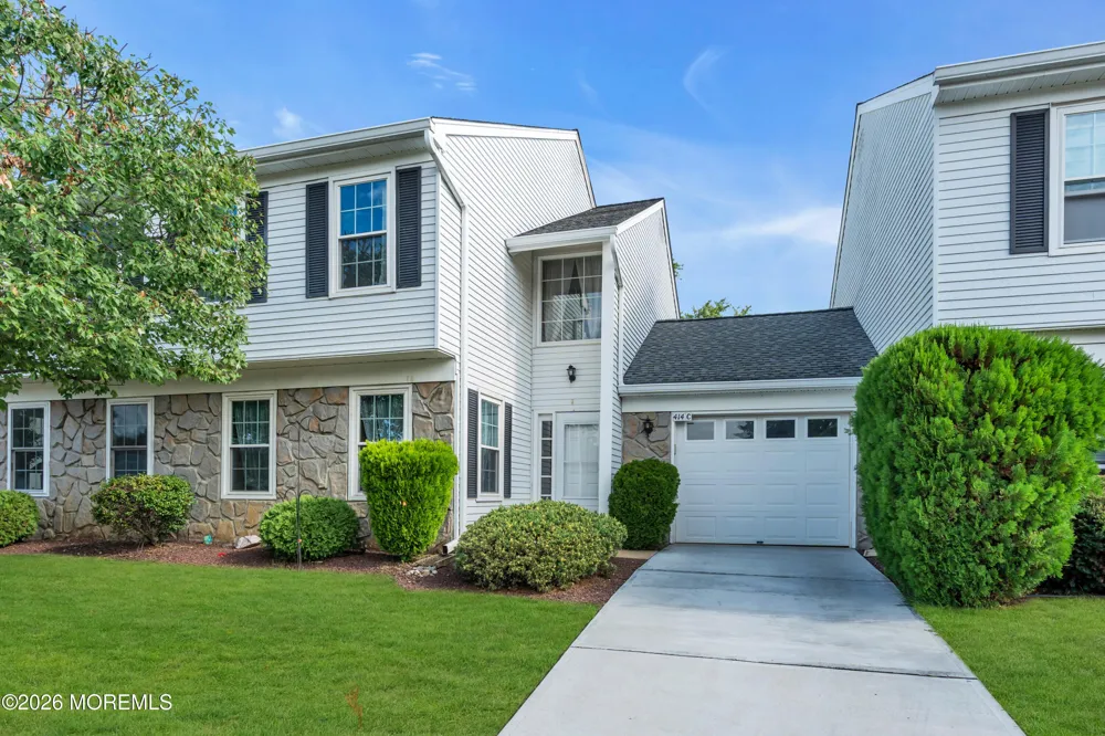 414 Andover Drive #414C Monroe, NJ 08831