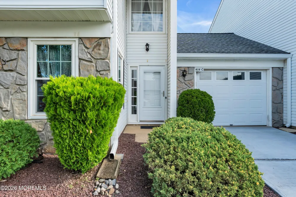 414 Andover Drive #414C Monroe, NJ 08831