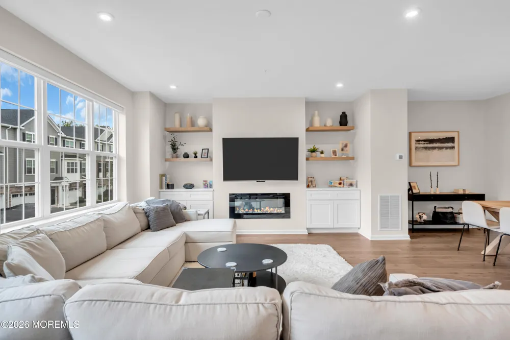 1105 Arose Lane Middletown, NJ 07748
