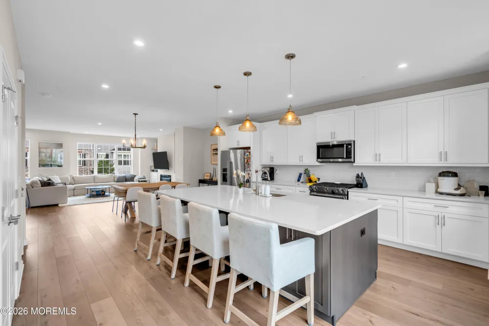 1105 Arose Lane Middletown, NJ 07748