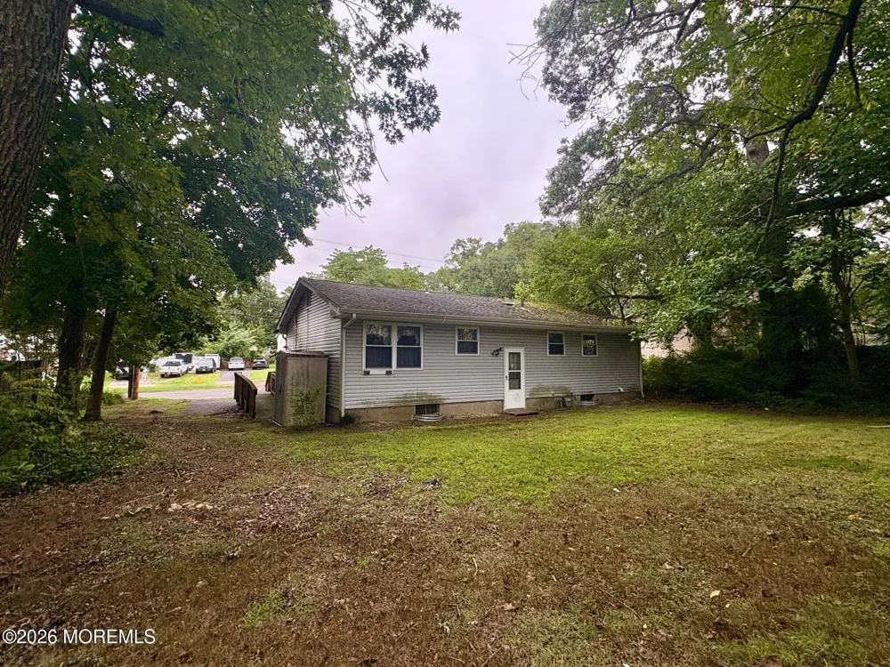 11 Brookwood Parkway Jackson, NJ 08527