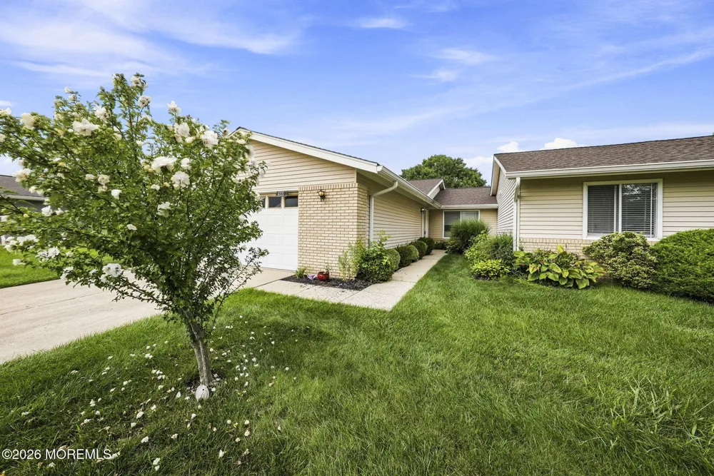 433 A Andover Drive Monroe, NJ 08831