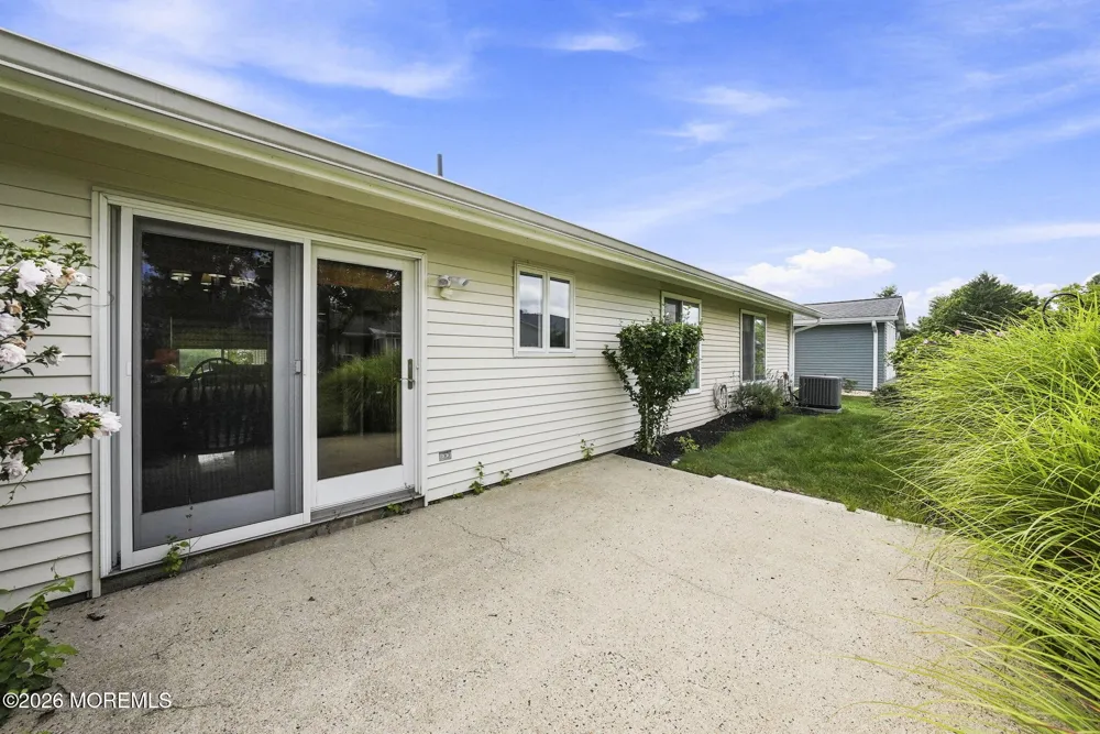 433 A Andover Drive Monroe, NJ 08831