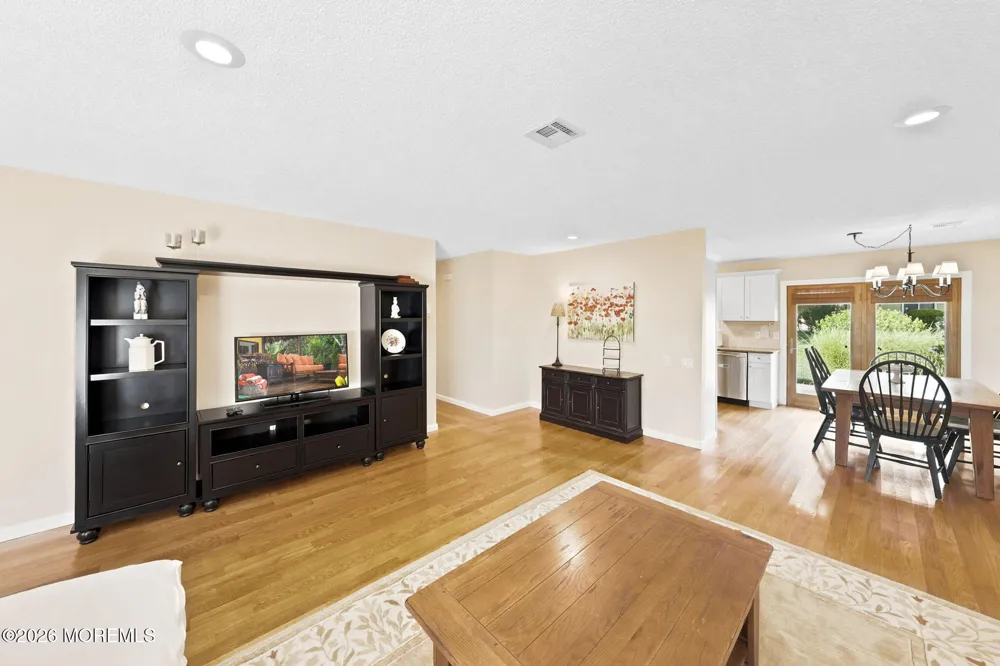 433 A Andover Drive Monroe, NJ 08831