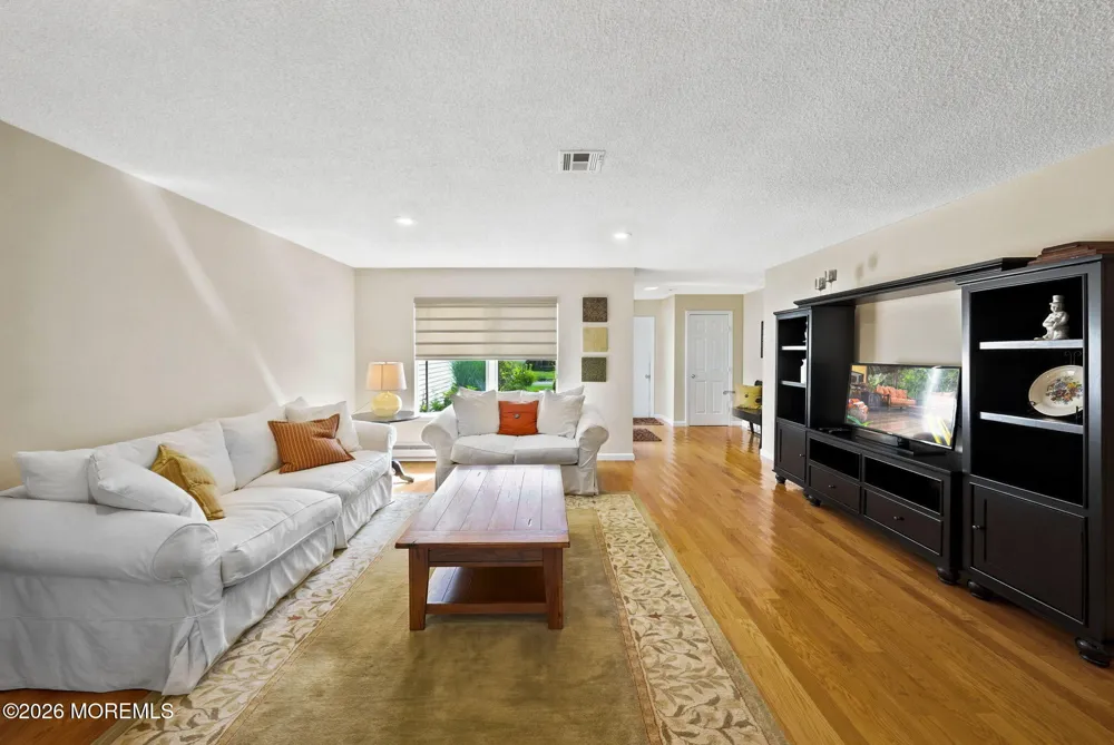 433 A Andover Drive Monroe, NJ 08831