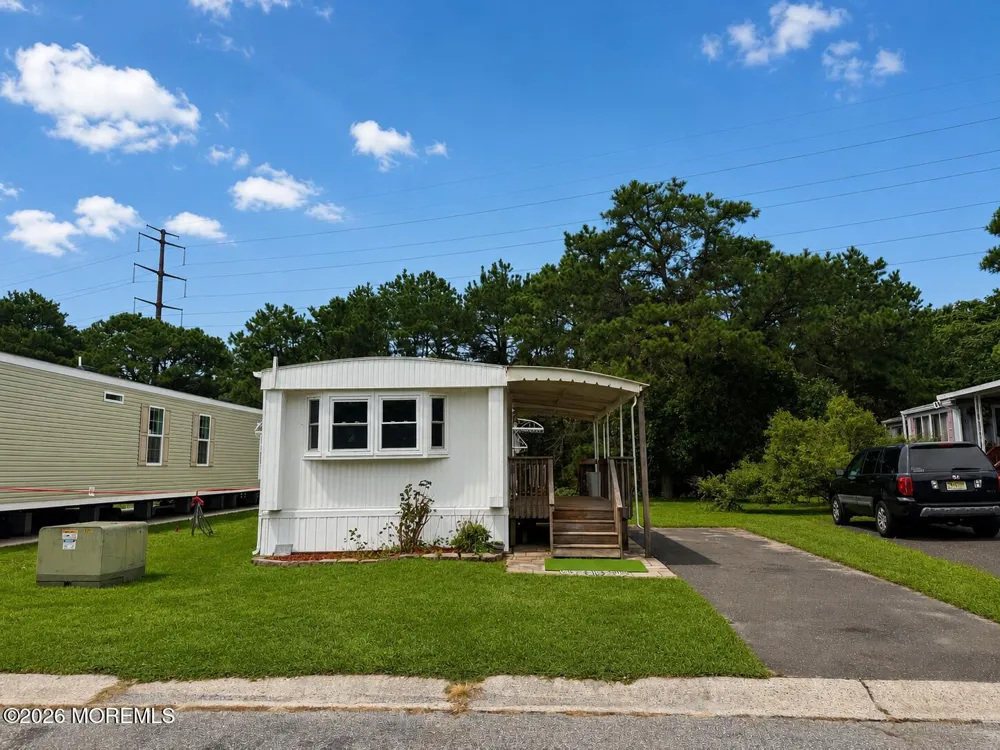 199 Mockingbird Way Whiting, NJ 08759
