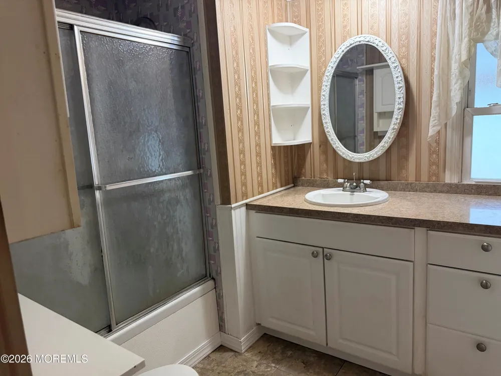 199 Mockingbird Way Whiting, NJ 08759