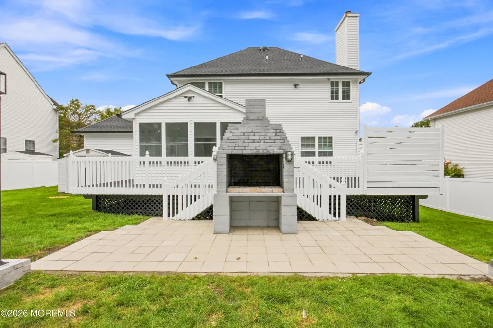39 Violet Circle Howell, NJ 07731