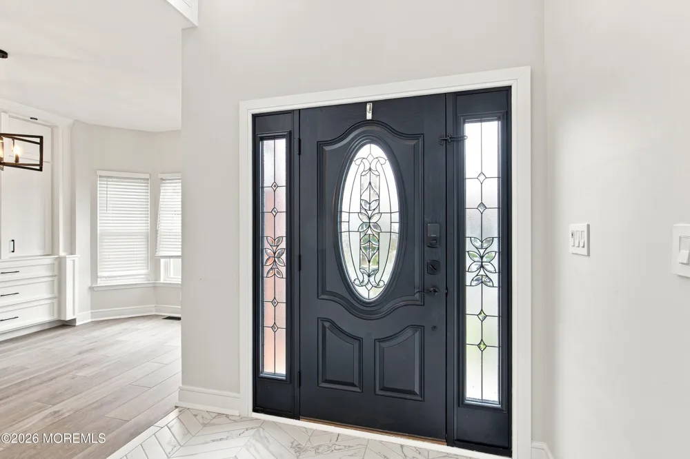 39 Violet Circle Howell, NJ 07731