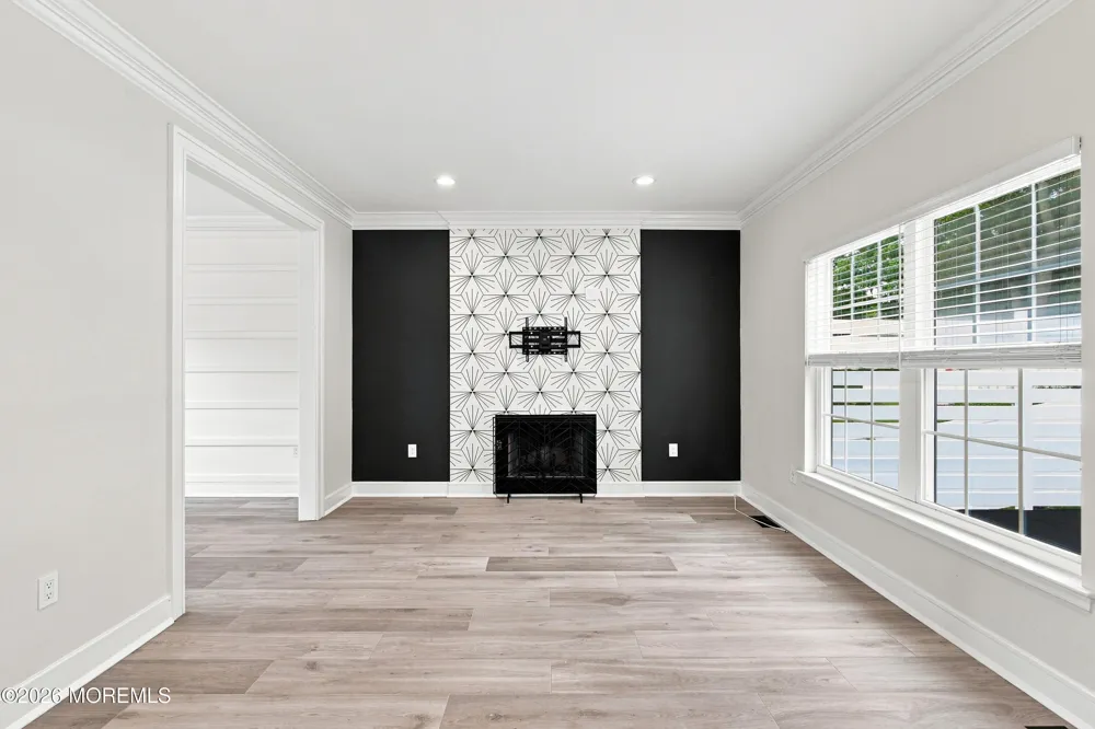 39 Violet Circle Howell, NJ 07731
