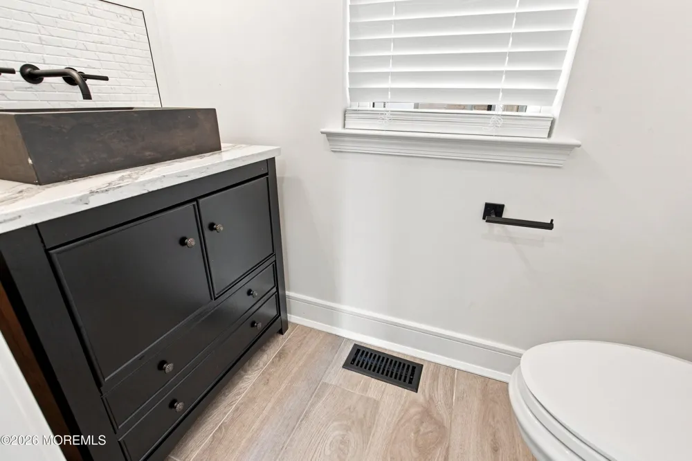 39 Violet Circle Howell, NJ 07731