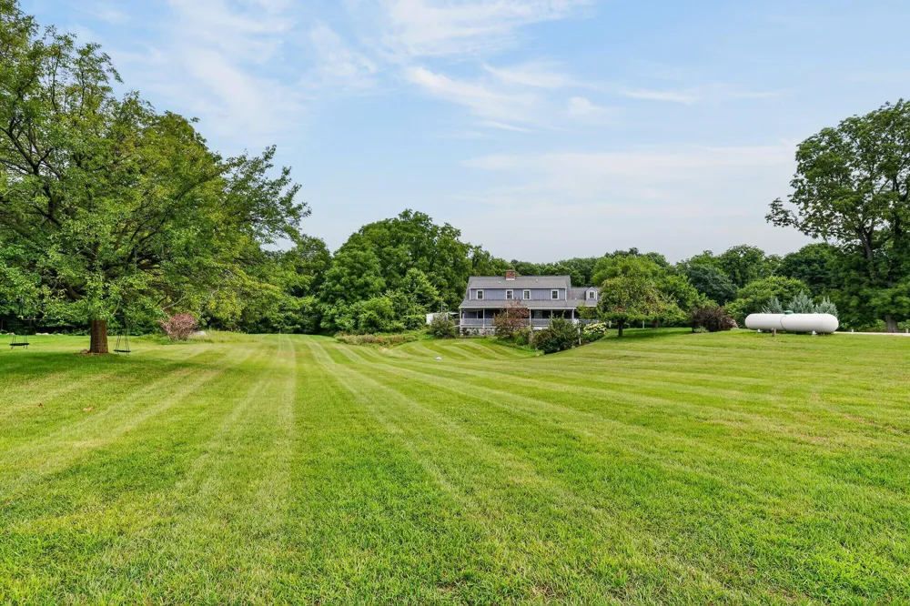 5891 Wood School Road Freeport, MI 49325