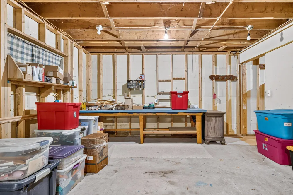 5891 Wood School Road Freeport, MI 49325