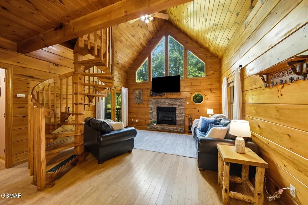3163 Sourwood Way Sevierville, TN 37862