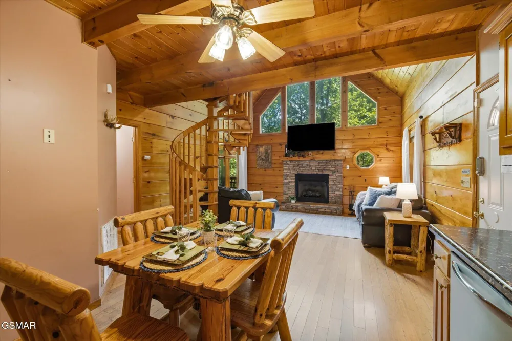 3163 Sourwood Way Sevierville, TN 37862