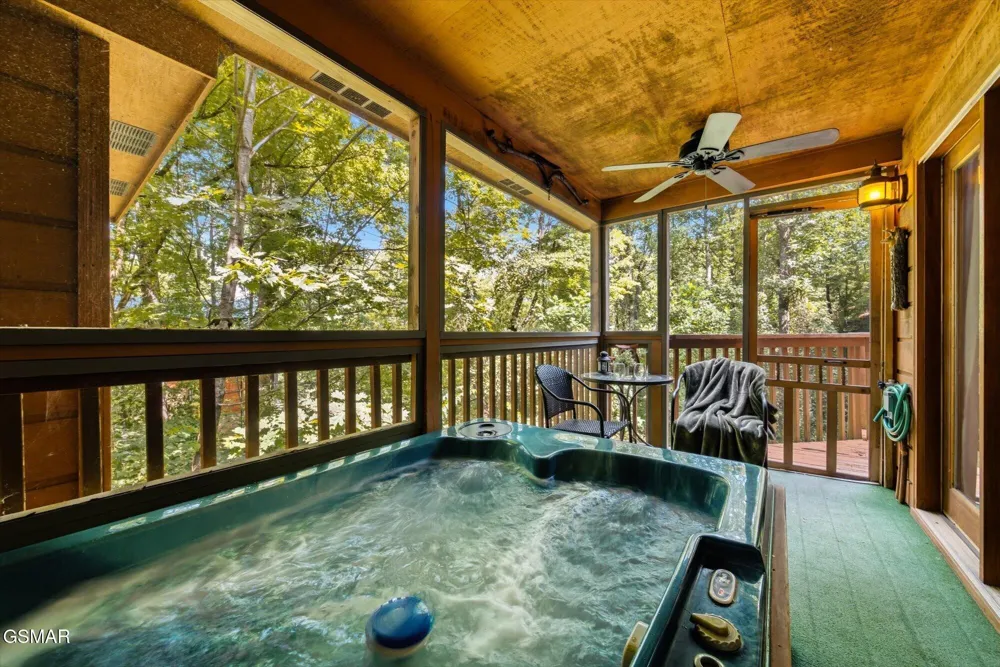 3163 Sourwood Way Sevierville, TN 37862