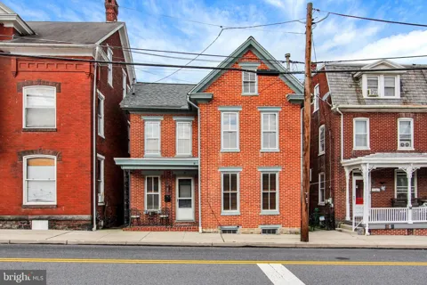 34 STRATTON STREET