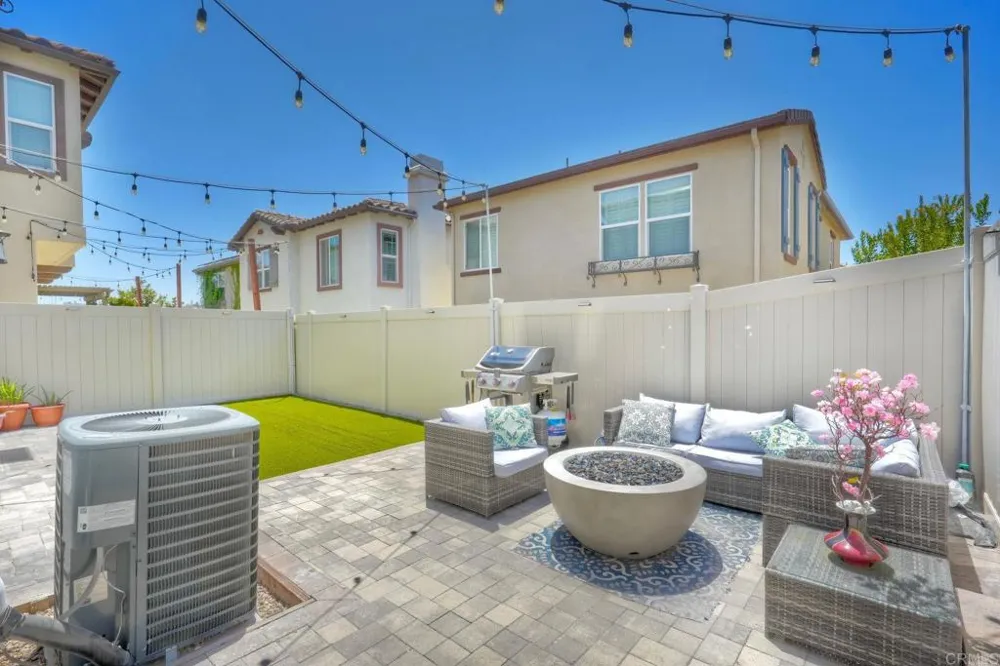 4141 Mission Tree Way Oceanside, CA 92057