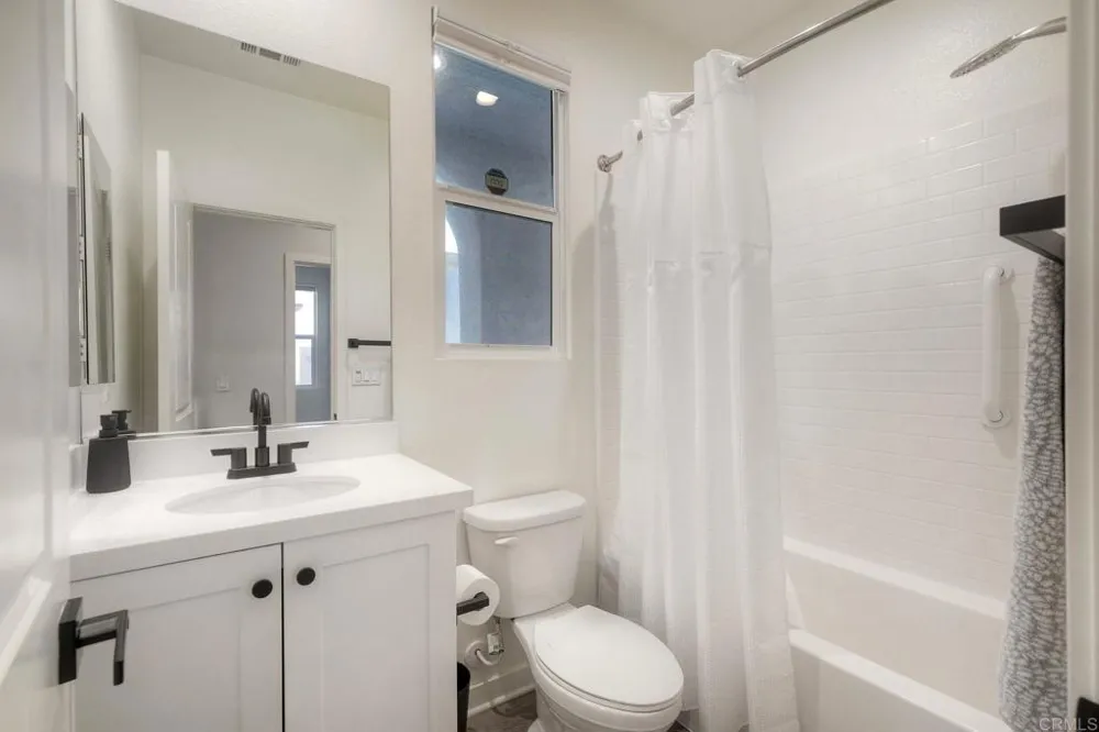 4141 Mission Tree Way Oceanside, CA 92057