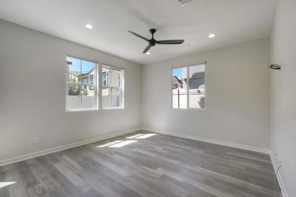 4141 Mission Tree Way Oceanside, CA 92057