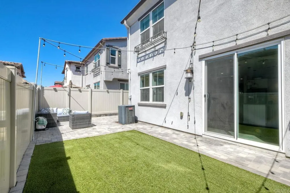 4141 Mission Tree Way Oceanside, CA 92057