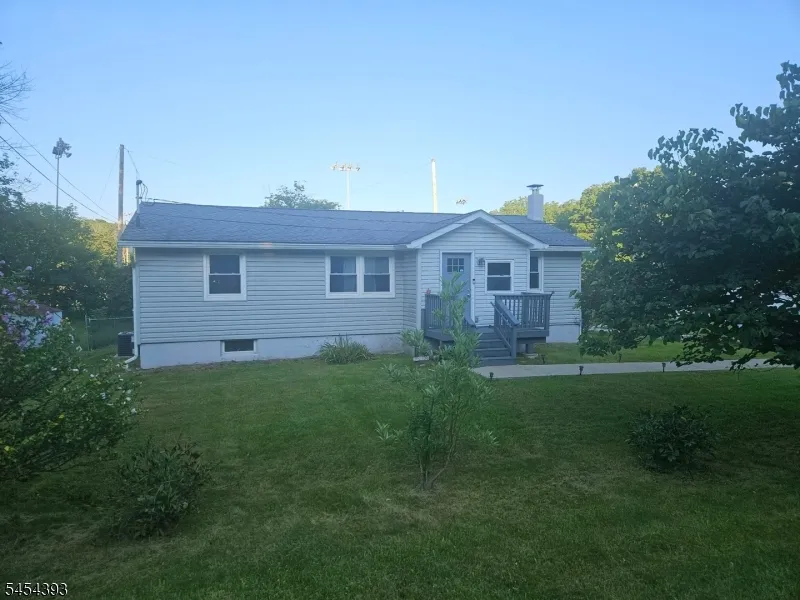 51 Cork Hill Rd Franklin, NJ 07416
