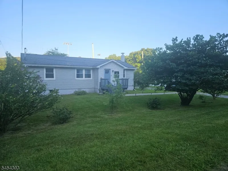 51 Cork Hill Rd Franklin, NJ 07416