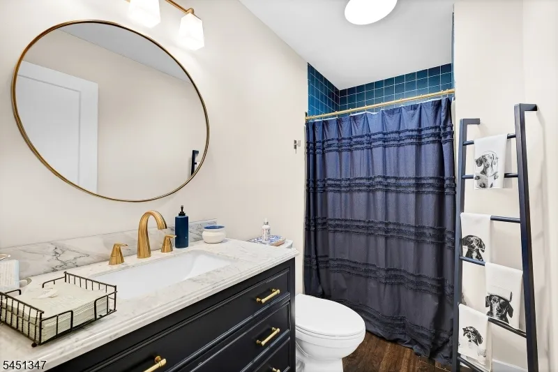 11 Tara Way Franklin, NJ 08867