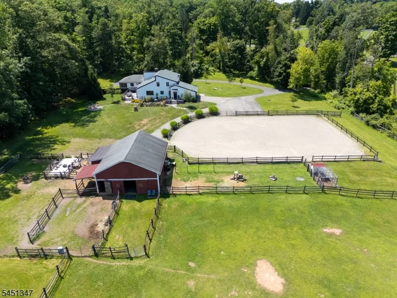 11 Tara Way Franklin, NJ 08867
