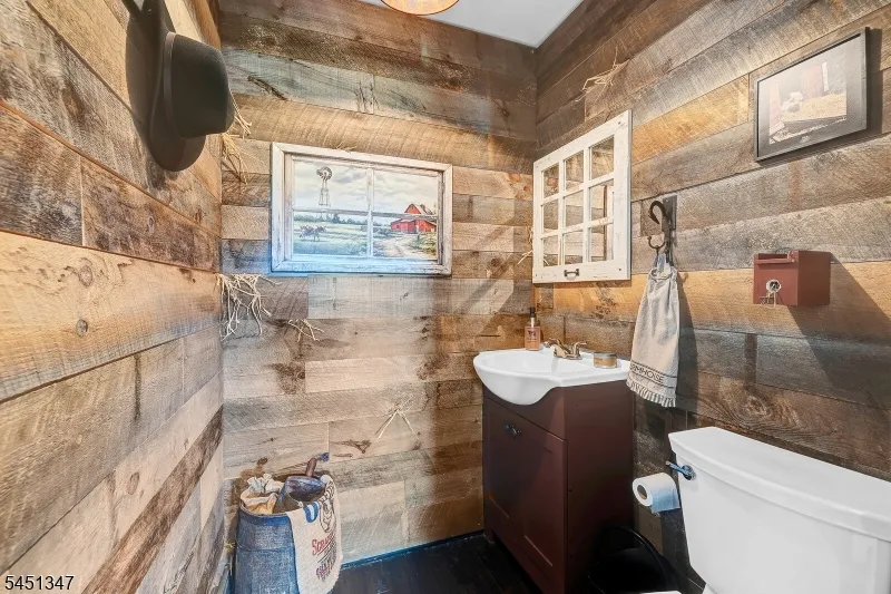 11 Tara Way Franklin, NJ 08867