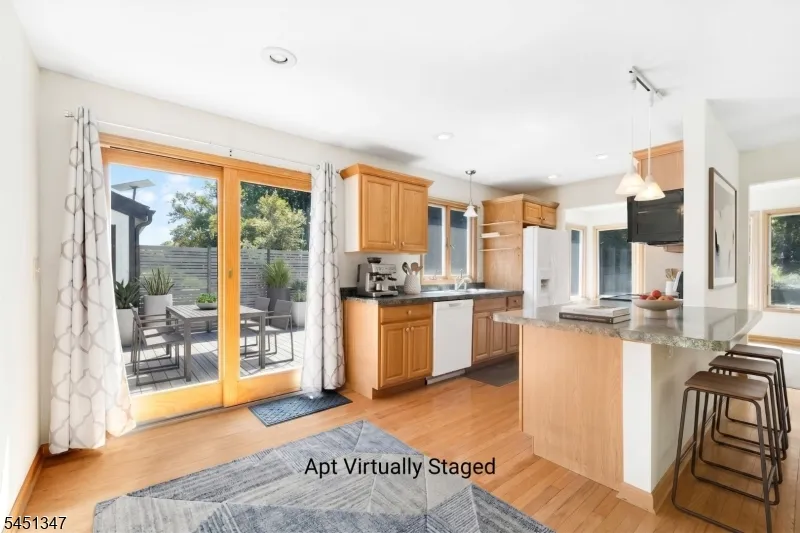 11 Tara Way Franklin, NJ 08867