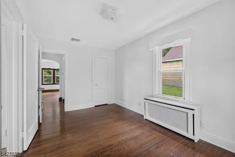 1208 Pompton Ave Cedar Grove, NJ 07009