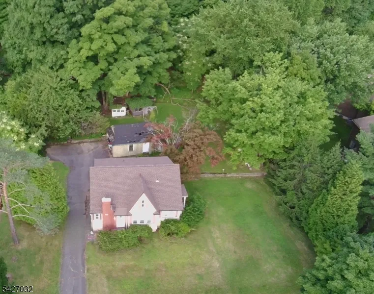 1208 Pompton Ave Cedar Grove, NJ 07009