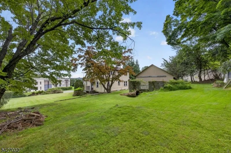 1208 Pompton Ave Cedar Grove, NJ 07009