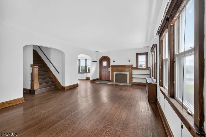 1208 Pompton Ave Cedar Grove, NJ 07009