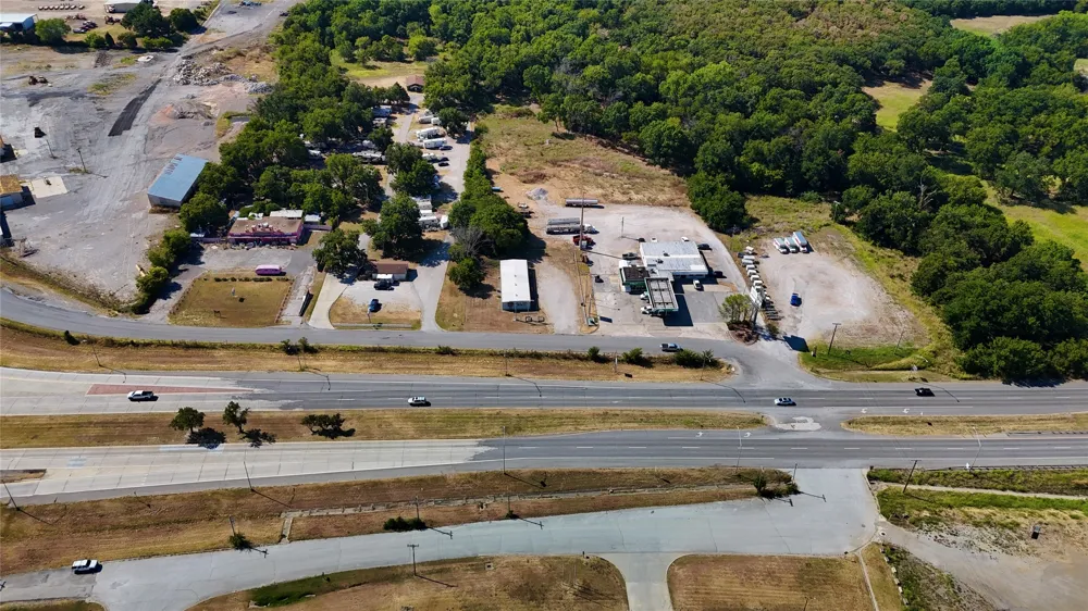 3220 W Broadway Street Ardmore, OK 73401